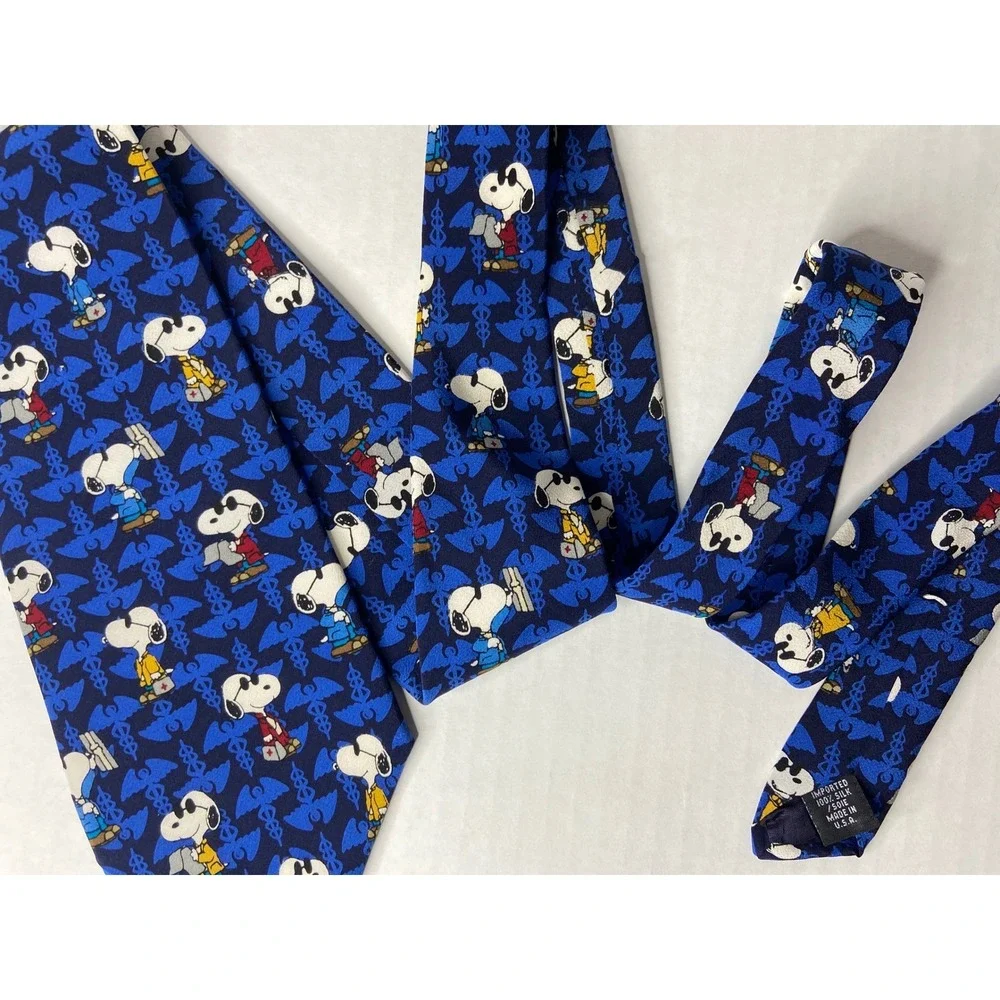 Vintage Snoopy Peanuts Medical Doctor Silk Tie‎ Blue Open Wide Woof RN USA